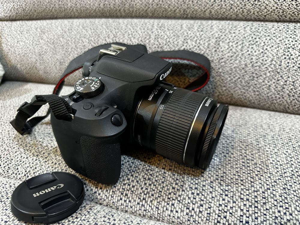Canon EOS 2000D kit vloging cu lampa microfon trepied