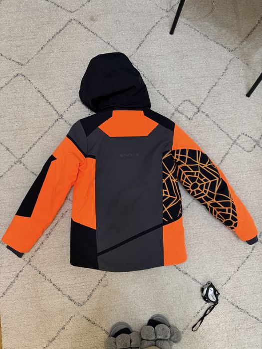 Ски яке за момче Spyder, за 14 год.