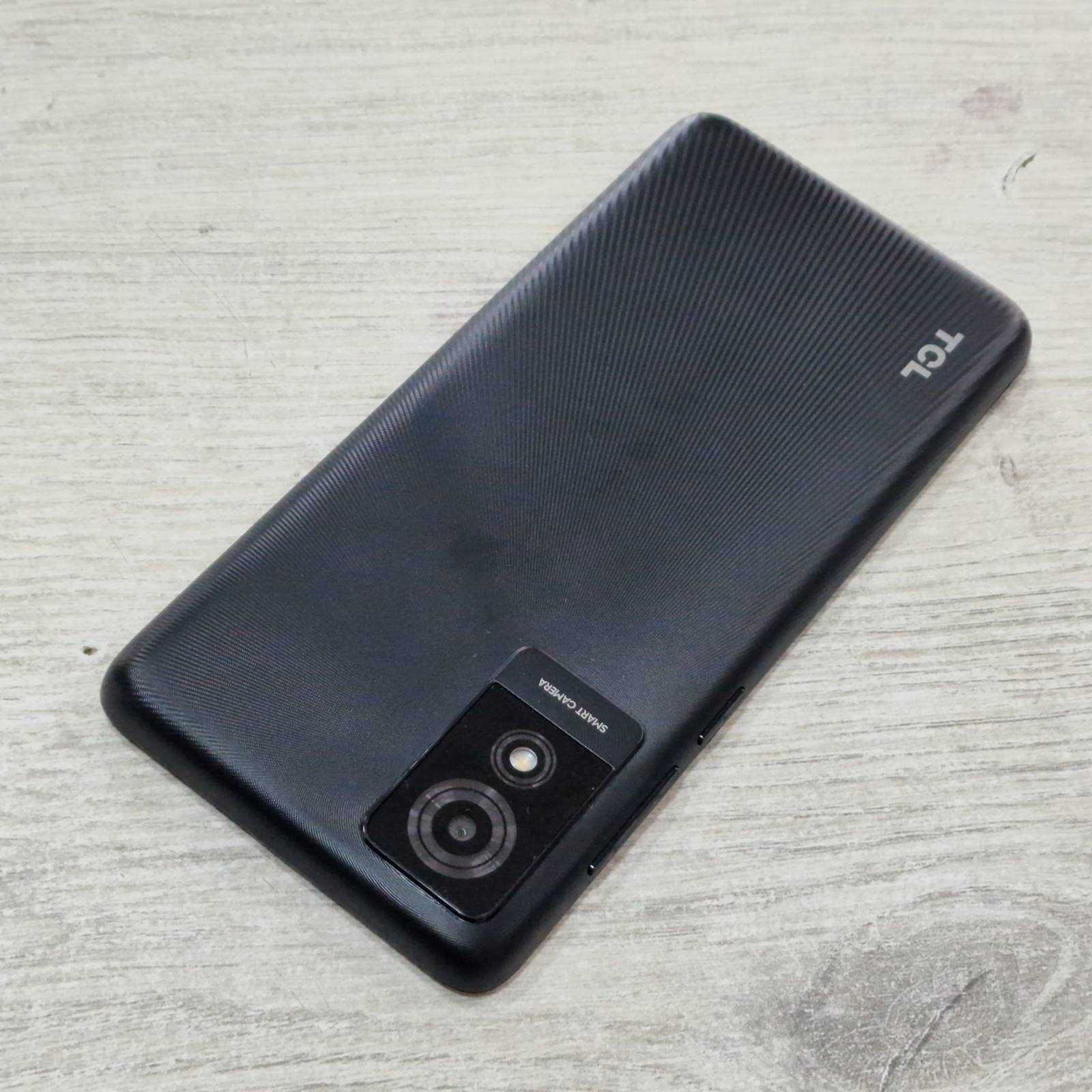 Смартфон TCL 501