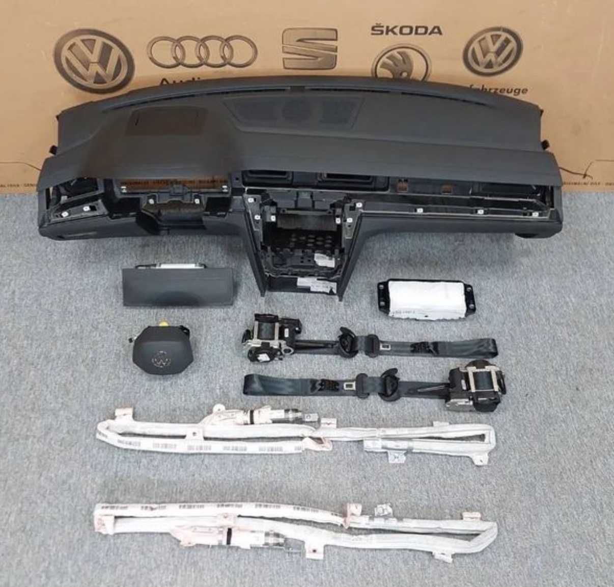 Арматурно табло колани щори коляно airbag VW Arteon Lift ot2021 Origin