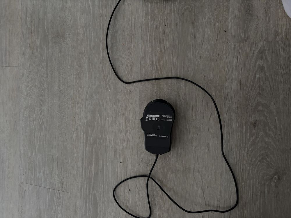 vand tastatura mecanica si mouse gaming