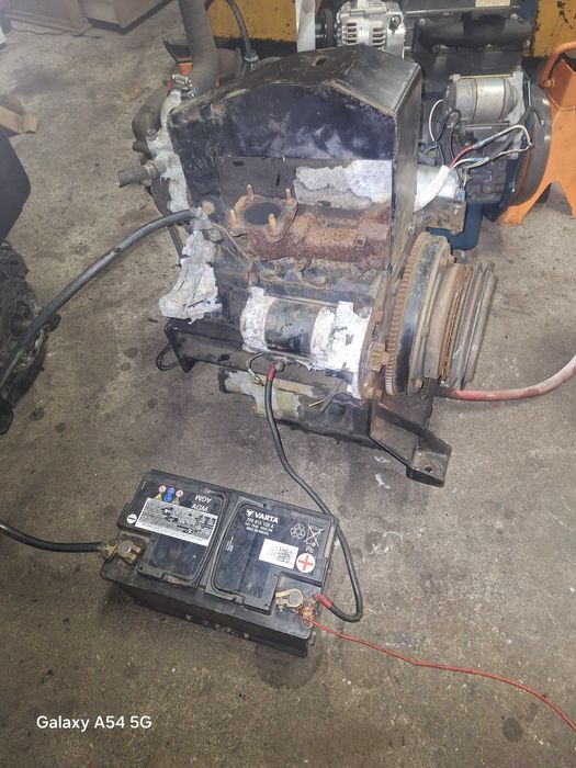 Motor yanmar 3 cilindri  TK3