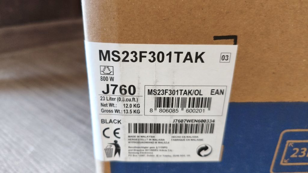 Микровълнова фурна Samsung MS23F301TAK

Капацитет, L - 23
Електронно у