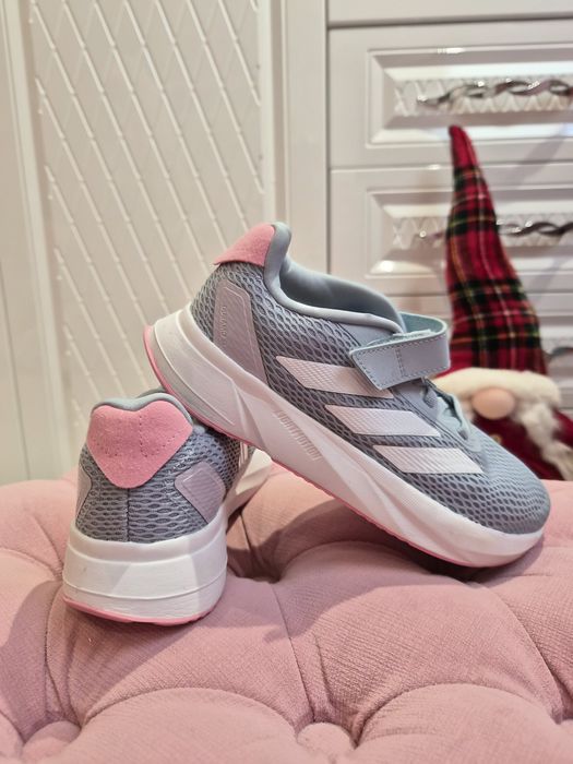 Продавам маратонки за момиче