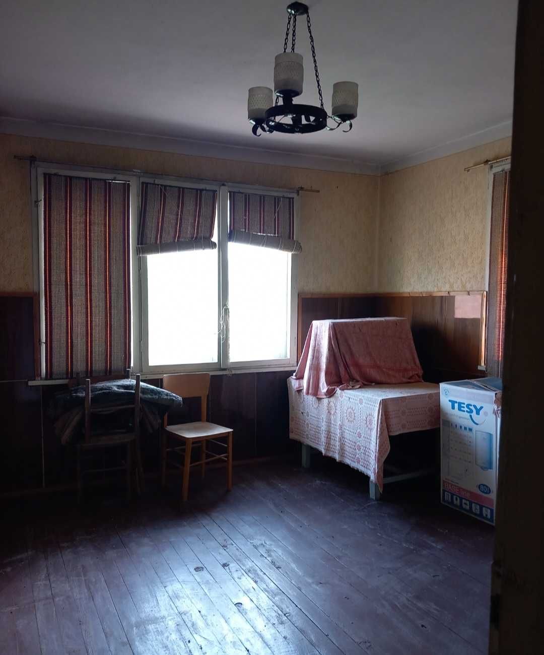 Продава къща/близнак в с. Пиперков чифлик.