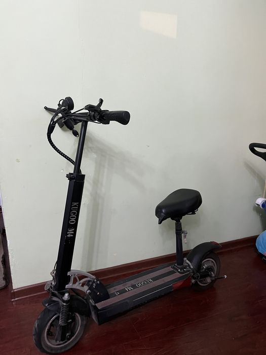 самокат Kugoo m4