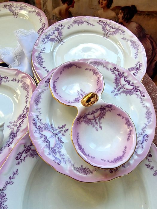 Сервиз за хранене Изида