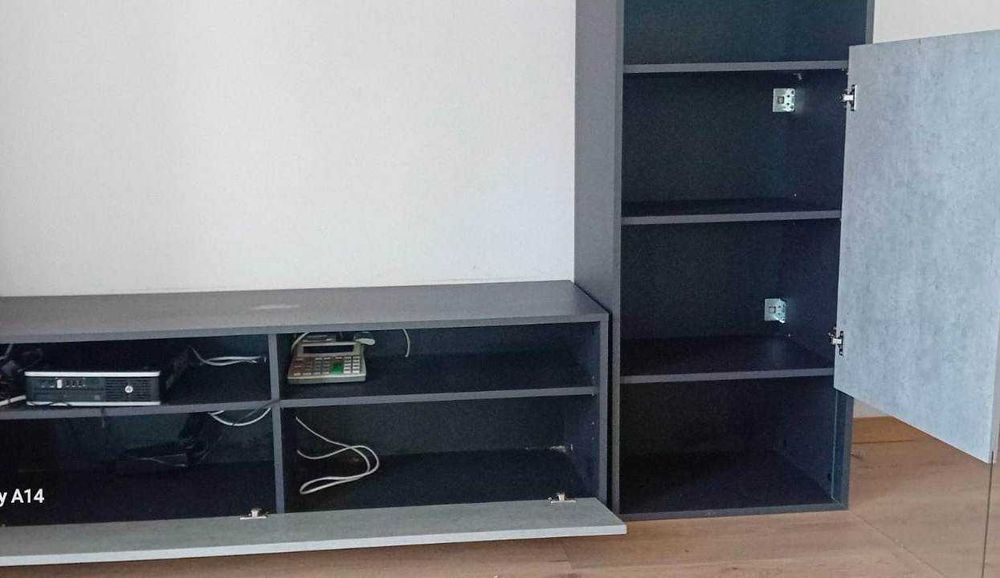 Set mobilier living cu masa TV si dulăpioare