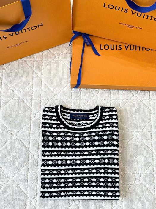 Vuitton блуза и топ