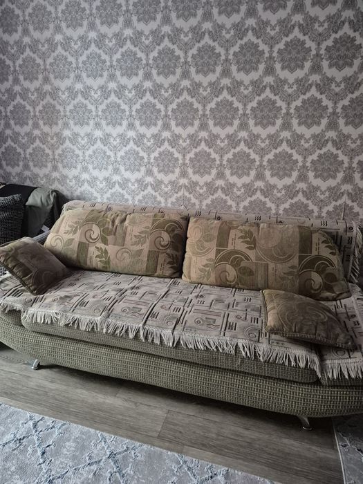 Продам диван в хорошем состоянии