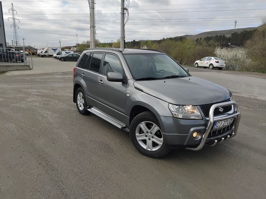 Vând Suzuki Grand Vitara