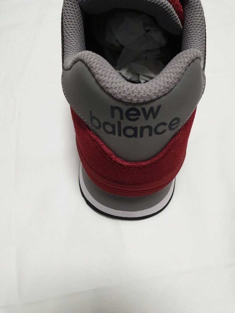 Adidasi noi New Balance 574