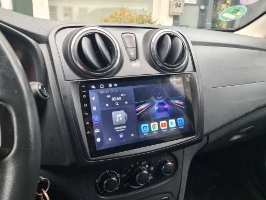 Carplay GPS Dokker Lodgy  Dacia Logan 2 Sandero Stepway Navigatie