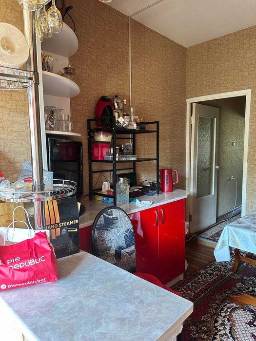 Юнусабад 14квартал.Продам 3 комн. квартиру на 4 этаже 5этажного дома.