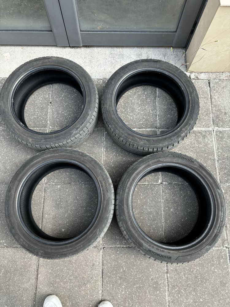 Летни гуми Hankook Ventus S1 evo3 235/45/18