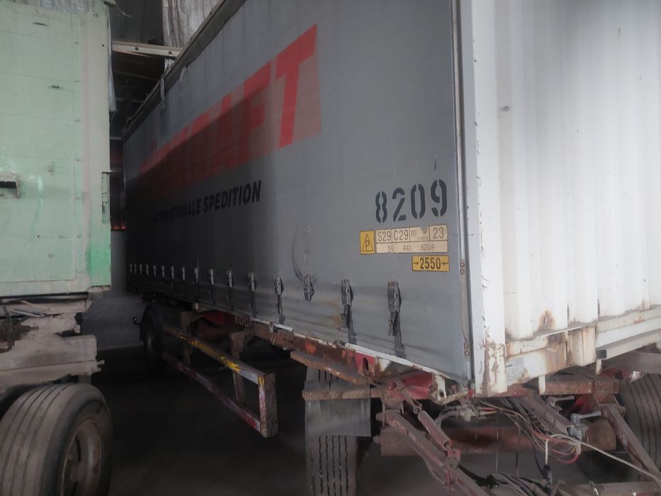 Vand 3 remorci in stare perfecta