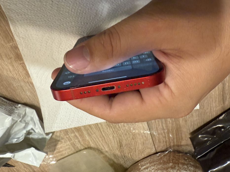 Iphone 13 RED 126