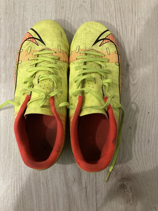 Бутонки nike