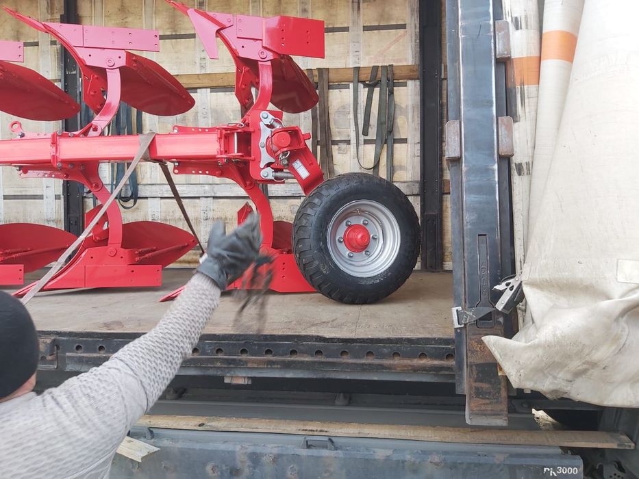 Plug Pöttinger servo 45 M  cu 5 cormene