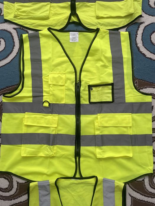 Светоотражающие жилеты