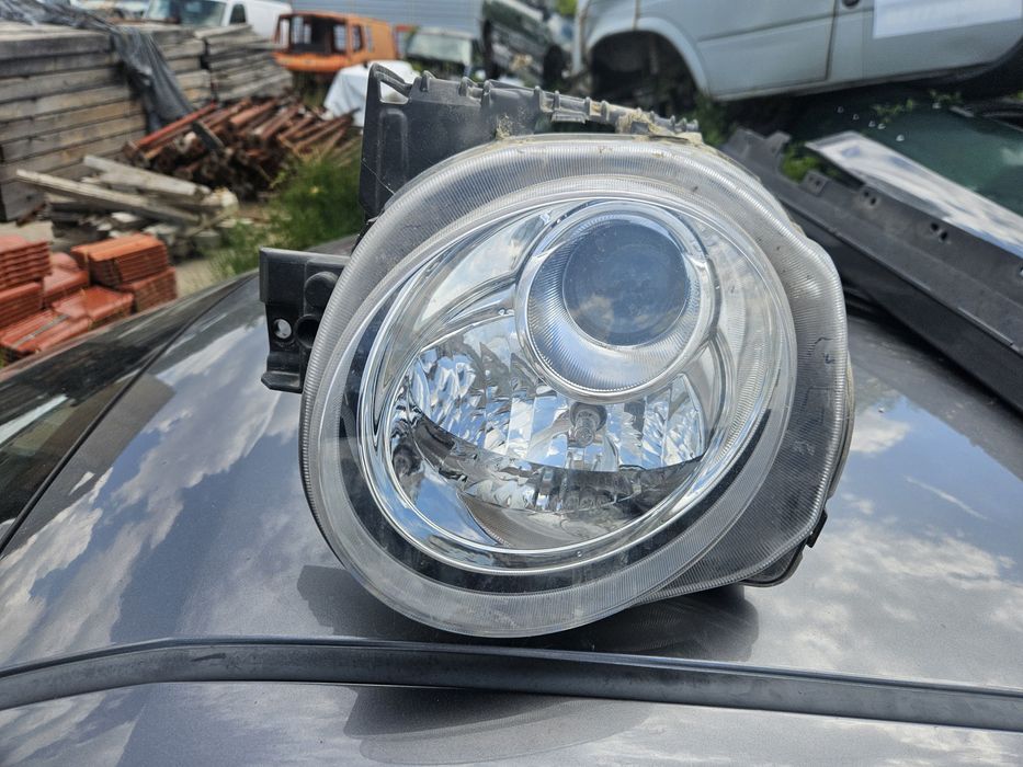 Ляв фар за Nissan Djyk 2015god