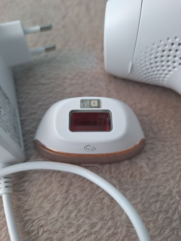 Фотоепилатор Philips lumea advanced