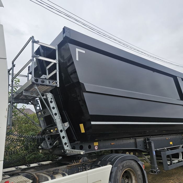 Volvo / Schmitz !!! Vand ansamblu basculabil cap tractor si semiremorc