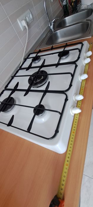Plita pe gaz cu 5 ochiuri de gatire
