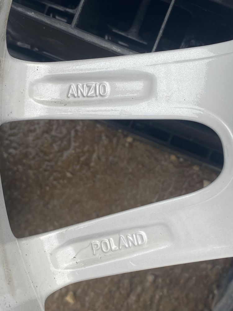 17 цола 5 х 112 мм Фолксваген , Ауди , VW , Audi