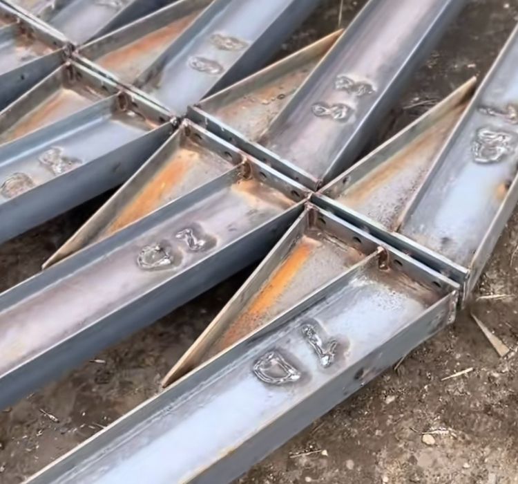 Vand si fac hale structuri metalice