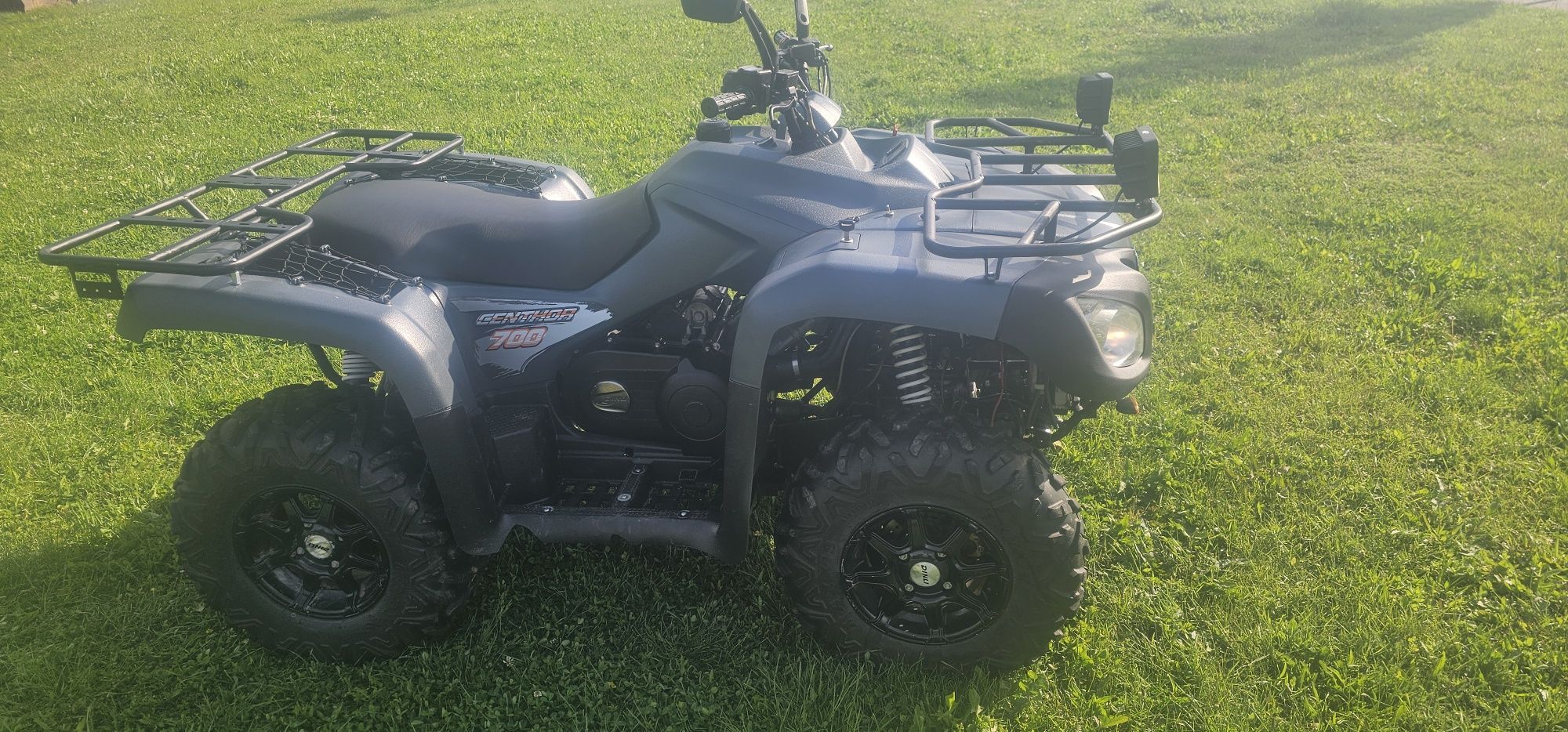 Atv de 700 Centron