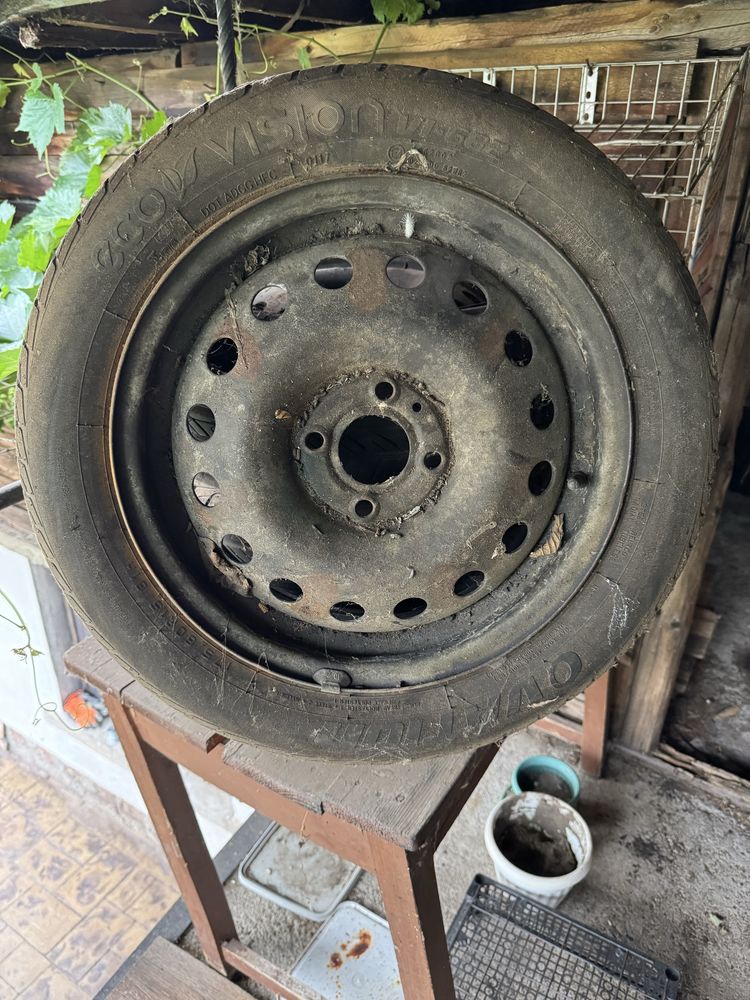 Комплект стари летни гуми 175/60 R15 - 4 бр