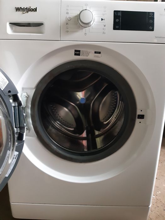 Mașina de spălat rufe Whirlpool