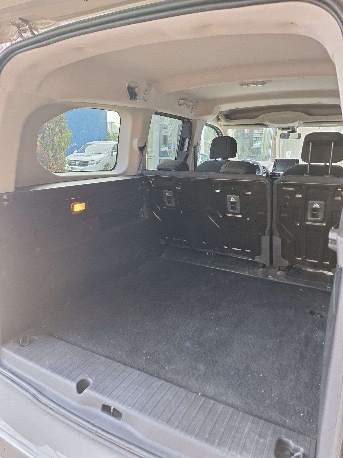 Мини ван до 7 места под наем, rent a van 7seats, SHUTTLE SERVICE