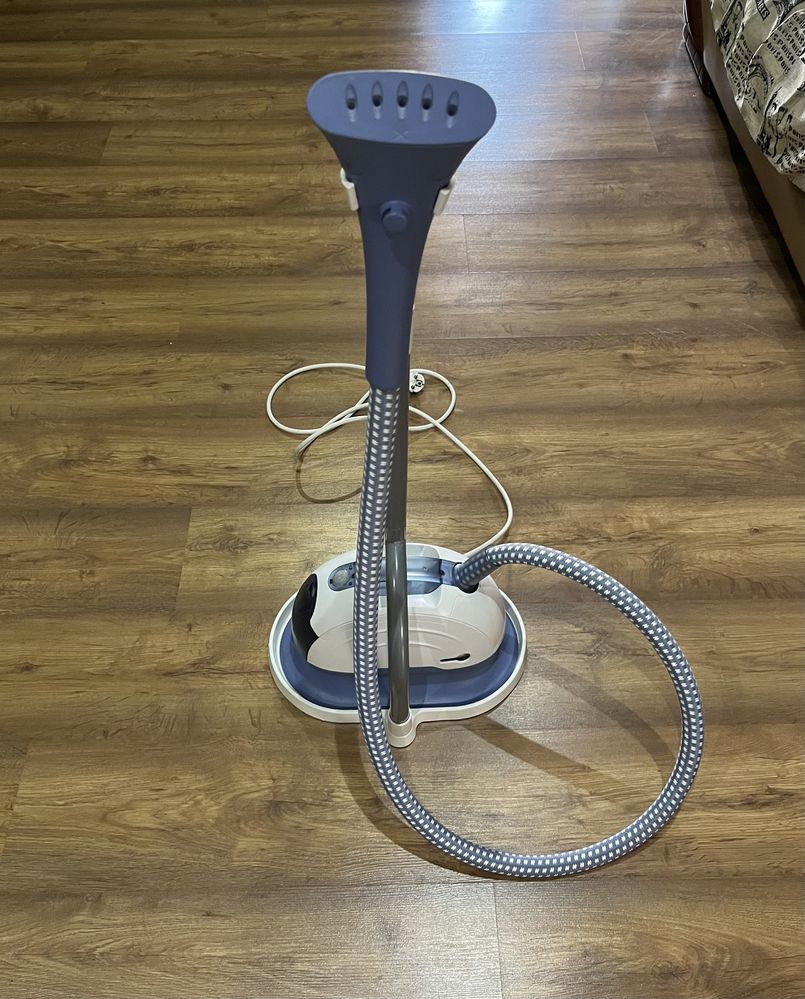 Отпариватель Philips GC552