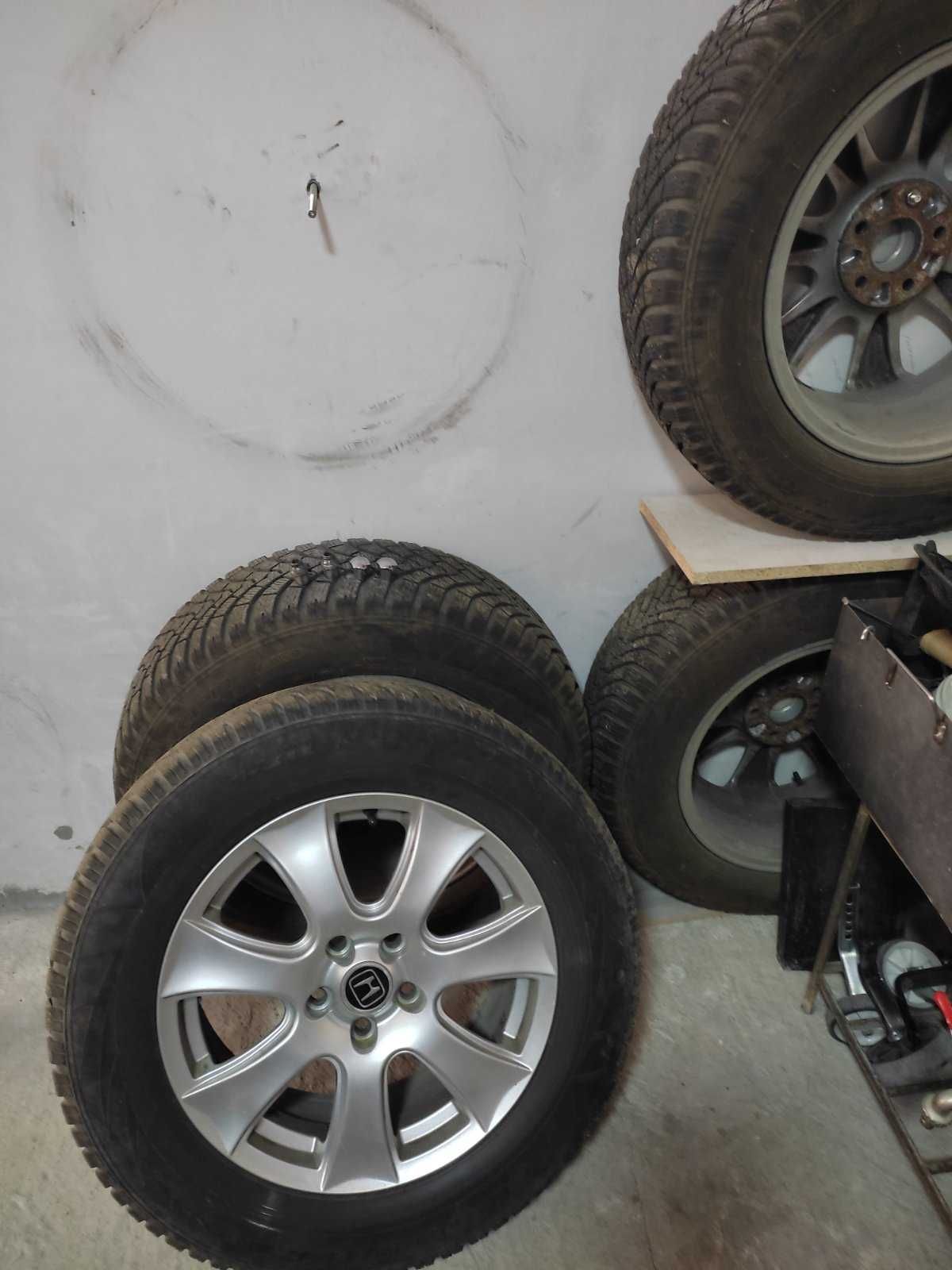 Зимни гуми с джанти за Honda CRV 17 цола
