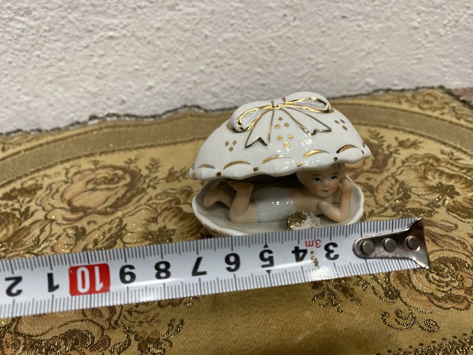 Порцеланово яйце с фигура - маркирано