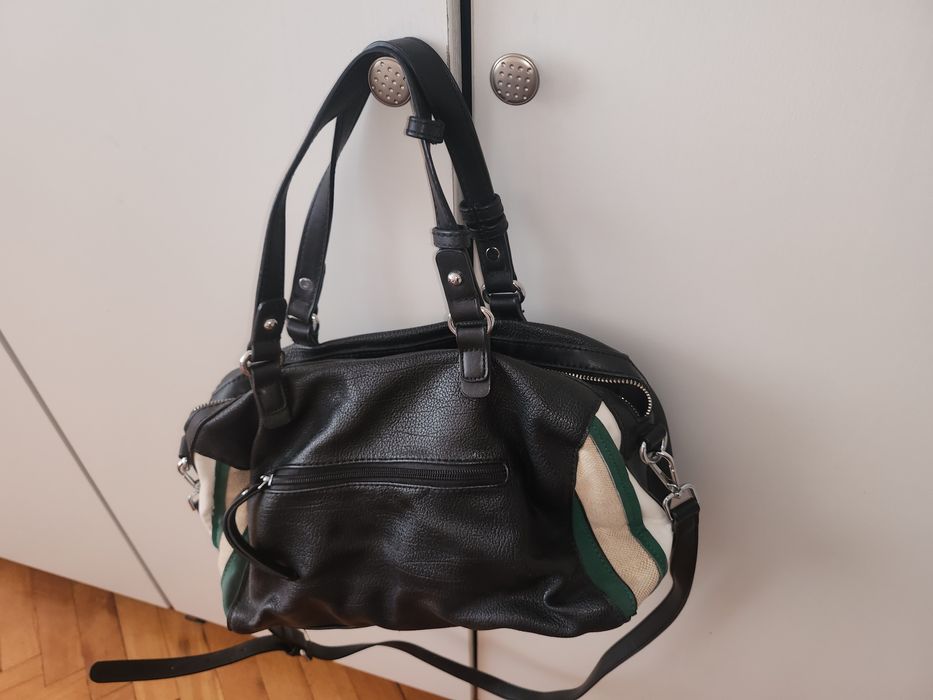 Дамска чанта запазена