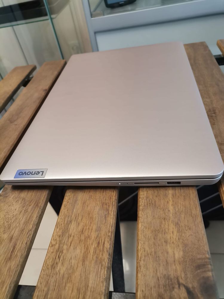 Lenovo Ideapad 3