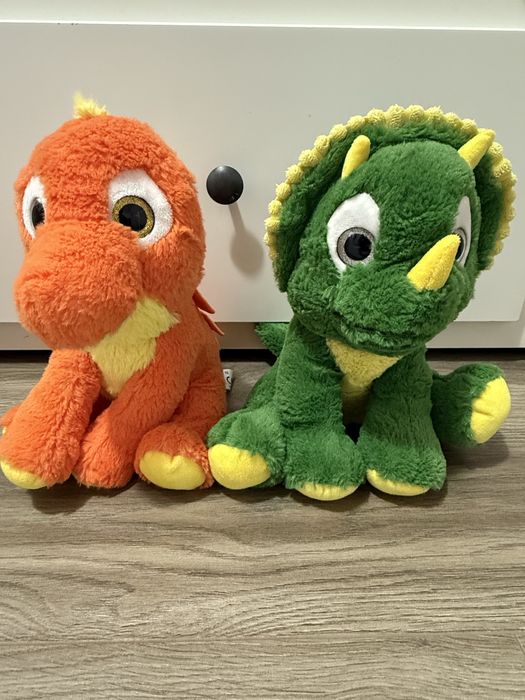 Plusuri dinozauri