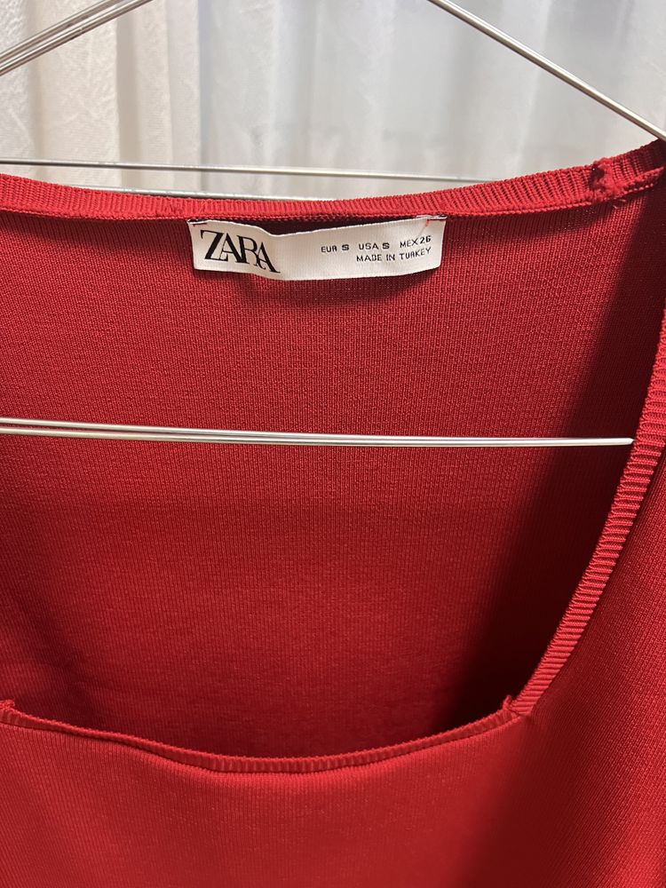 Rochița Zara S noua