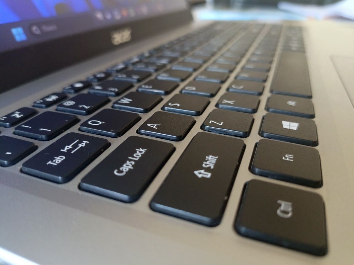 Har xil turdagi komputer xizmatlari.Ms Word , Excel, Power Point