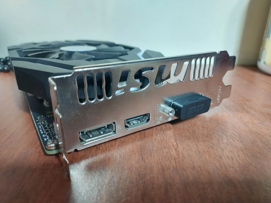 MSI GTX1050 2gb sotiladi