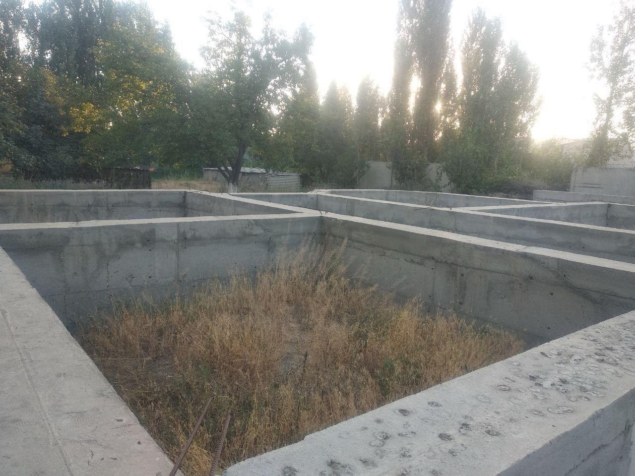 Fargoma shaharda markazdan 5 km uzoqda Besh bolada mol bozor oxir