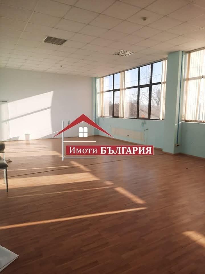 Бизнес имот гр.Баня общ.Карлово