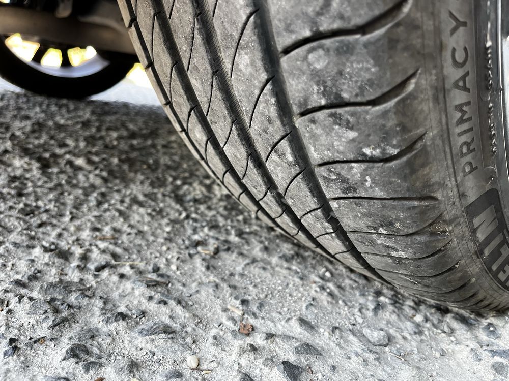 Гума Michelin/Мишелин Primacy 4 235/40 R19