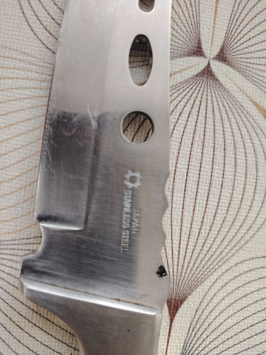 Vînd cuțite + briceage vînătoare  450 tot  setul!