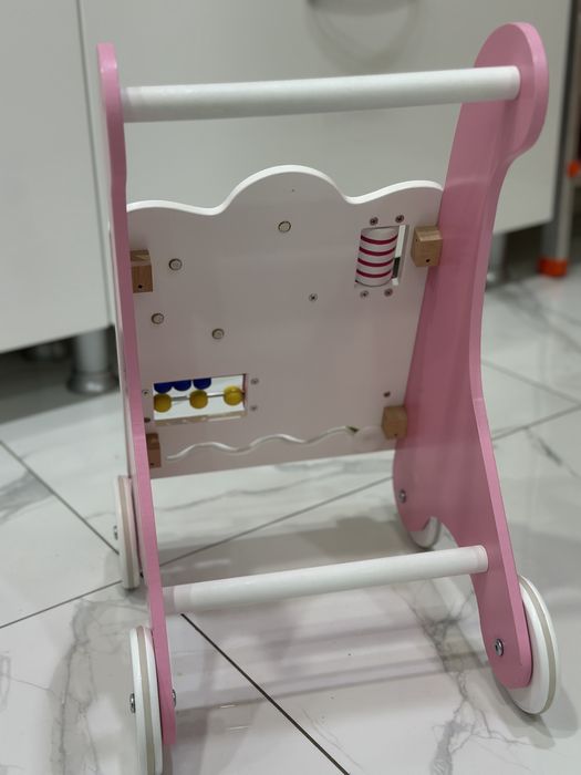 Уокър и бизи борд