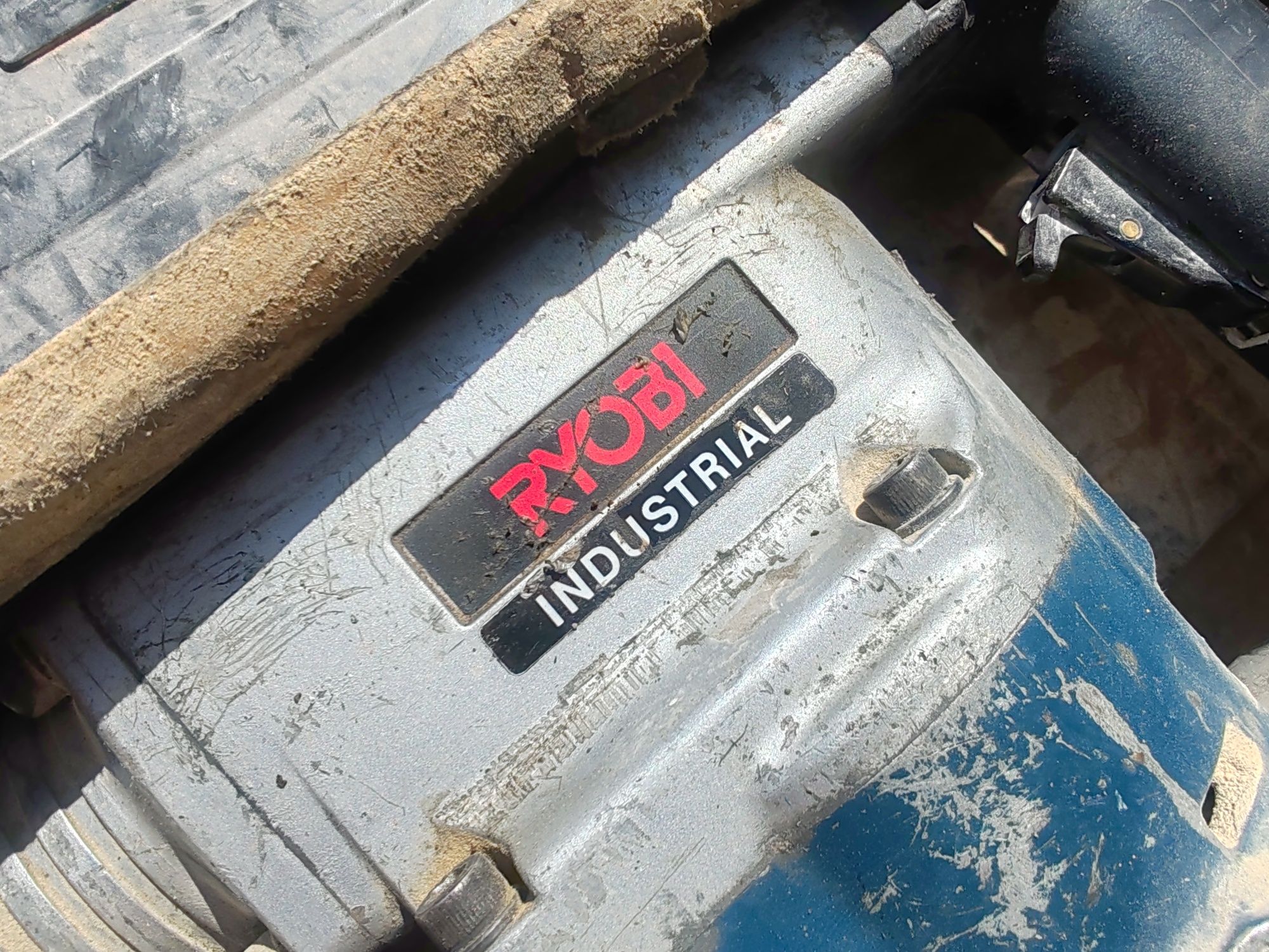 Къртач Ryobi Industrial