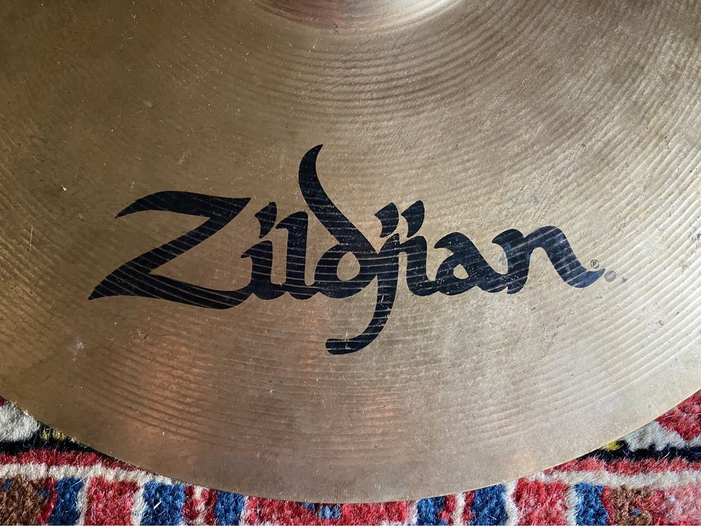 Zildjian - оригинален чинел за барабани
